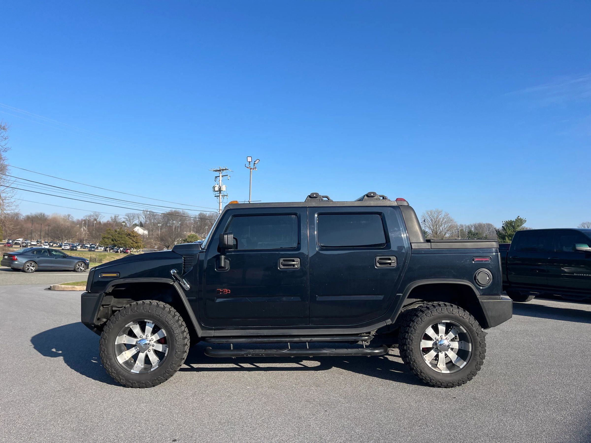 Used 2005 HUMMER H2 SUT w/ Preferred Equipment Group image 5