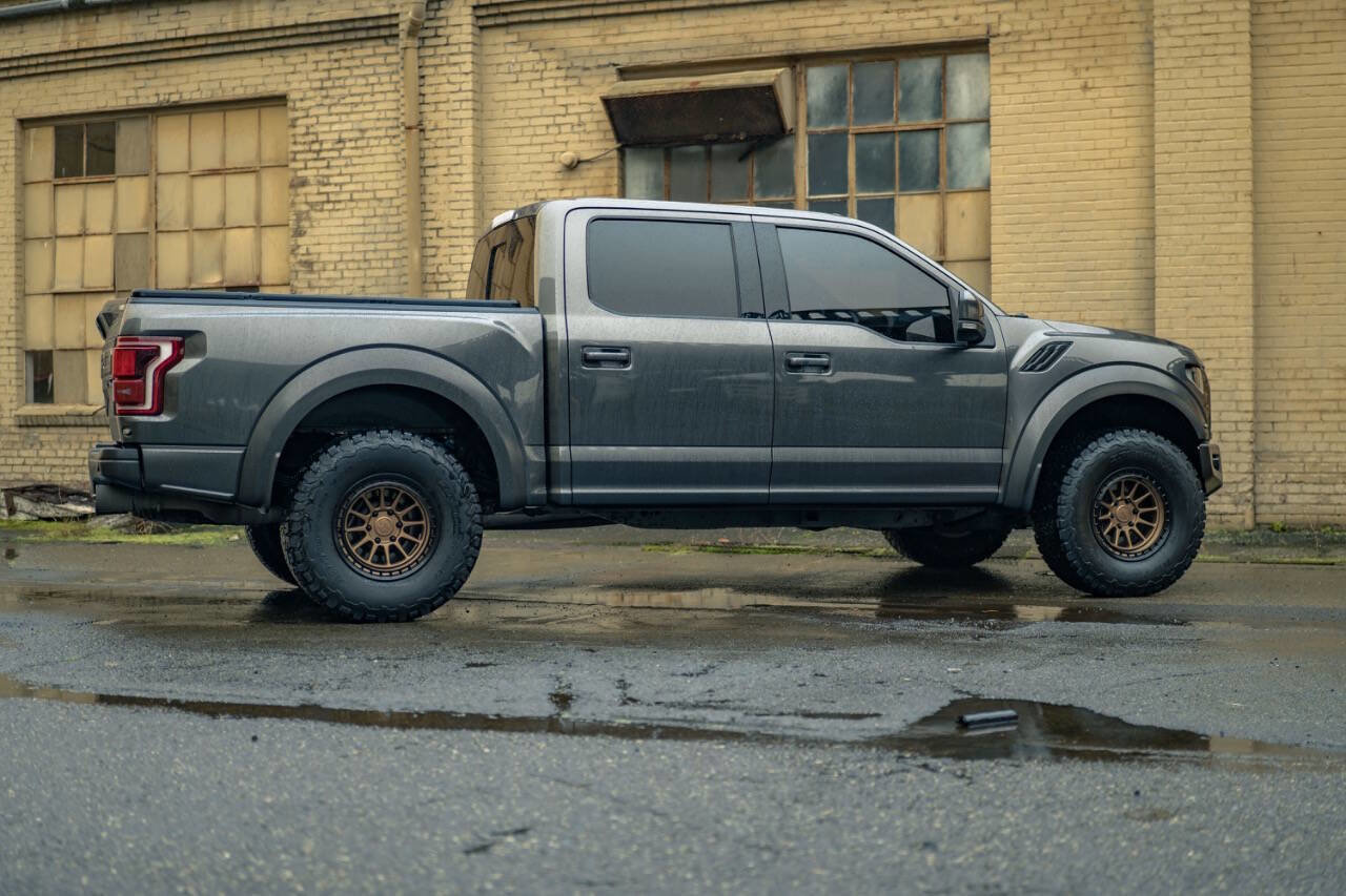 Used 2017 Ford F150 Raptor w/ Equipment Group 802A Luxury image 42
