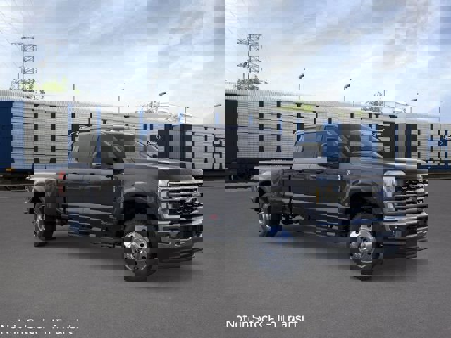 New 2026 Ford F450 XLT w/ XLT Premium Package image 7