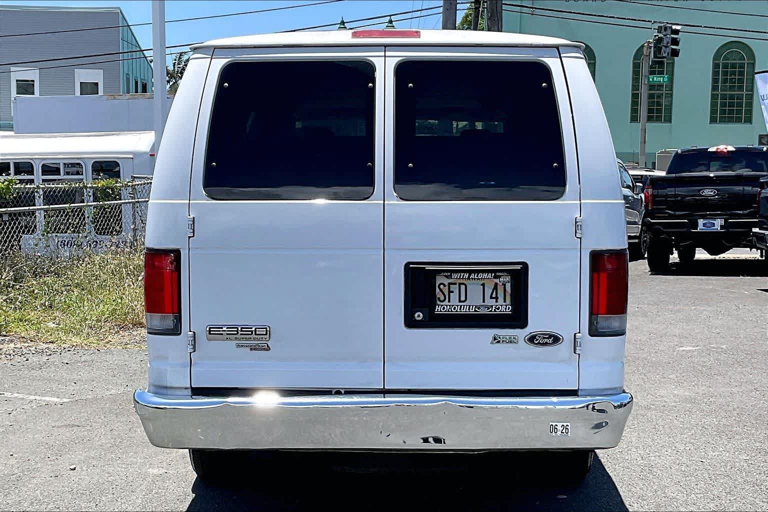 Used 2014 Ford E-350 and Econoline 350 XL w/ Power Windows & Locks Group RWD image 5