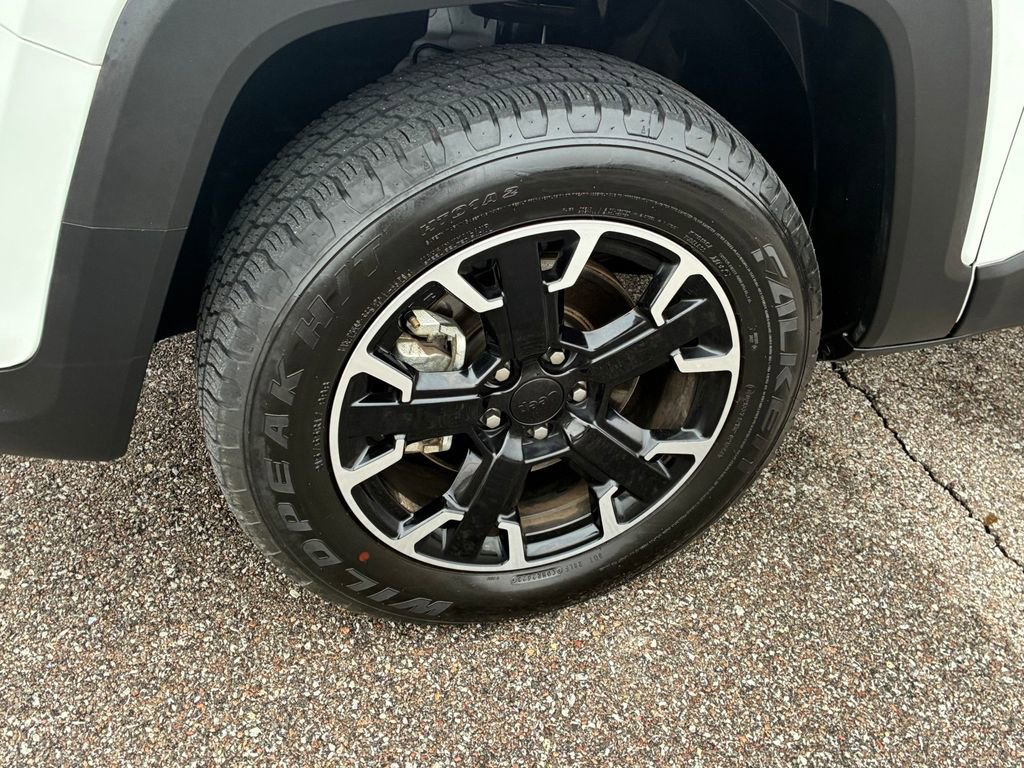 Used 2023 Jeep Renegade Latitude image 10