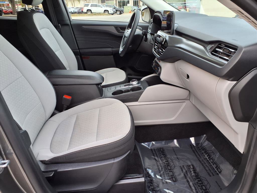 Used 2025 Ford Escape Active image 9