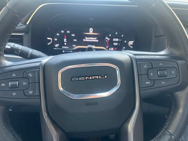 Used 2023 GMC Yukon Denali Ultimate AWD/4WD image 17