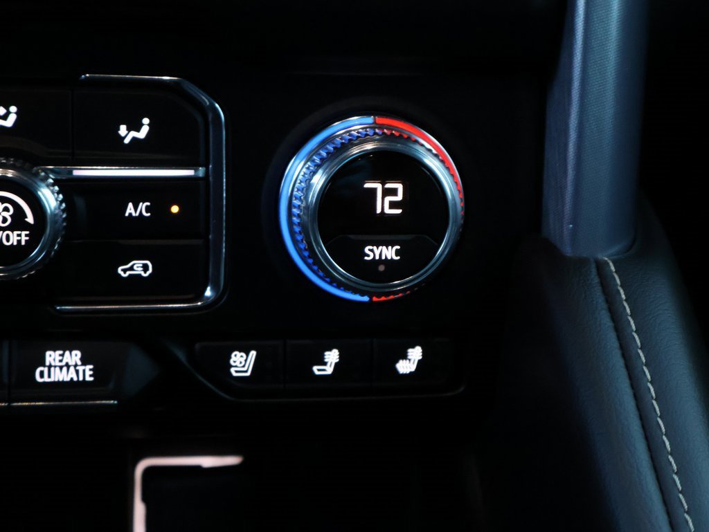 Used 2021 GMC Yukon SLT image 35