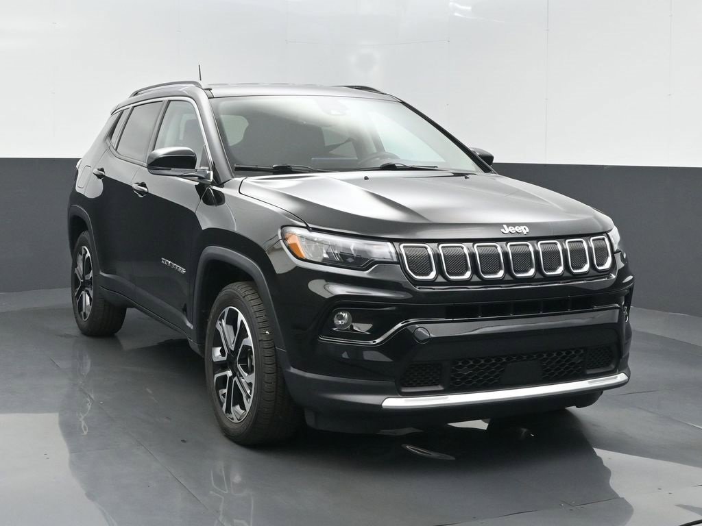 Certified 2022 Jeep Compass Limited image 2