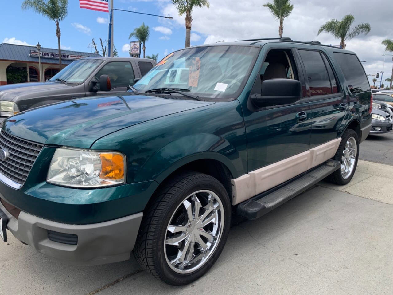 Used 2003 Ford Expedition XLT RWD image 1