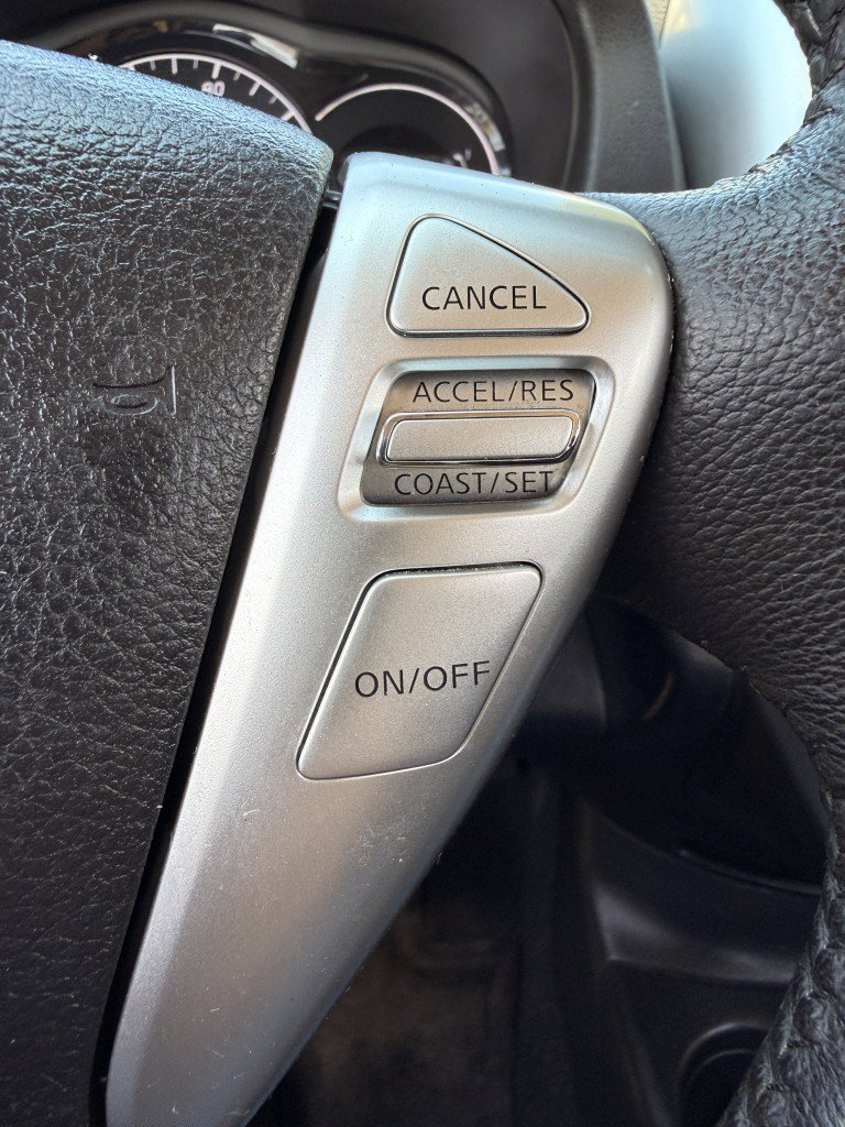 Used 2015 Nissan Versa Note FWD image 21