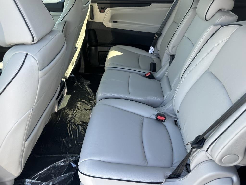 New 2026 Honda Odyssey Touring image 8