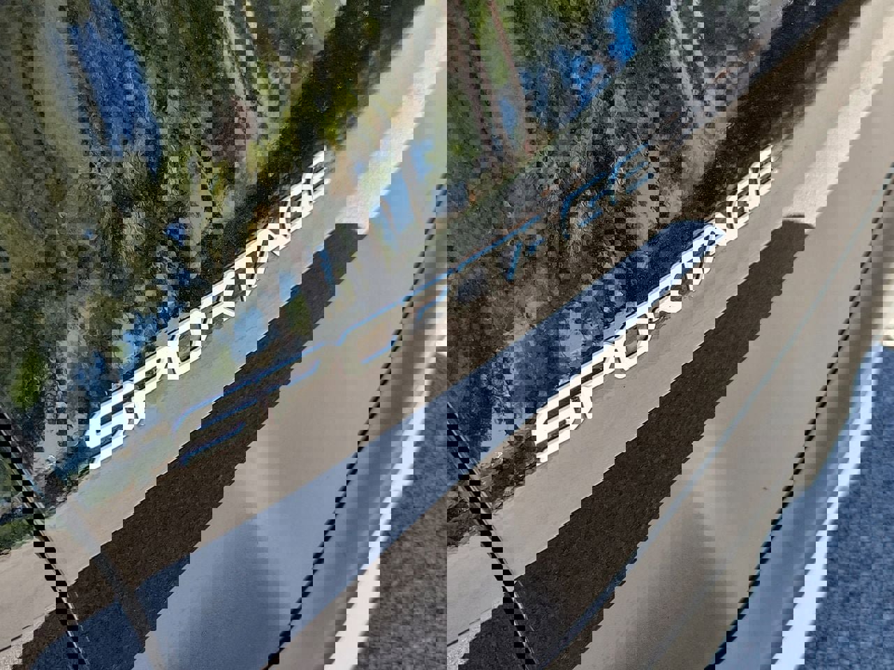 Used 2025 Kia Sportage LX image 6