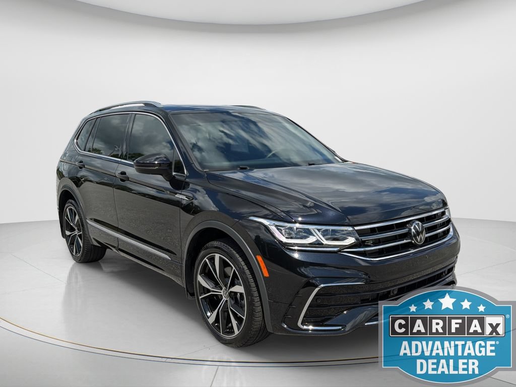 Used 2024 Volkswagen Tiguan SEL R-Line AWD/4WD image 3