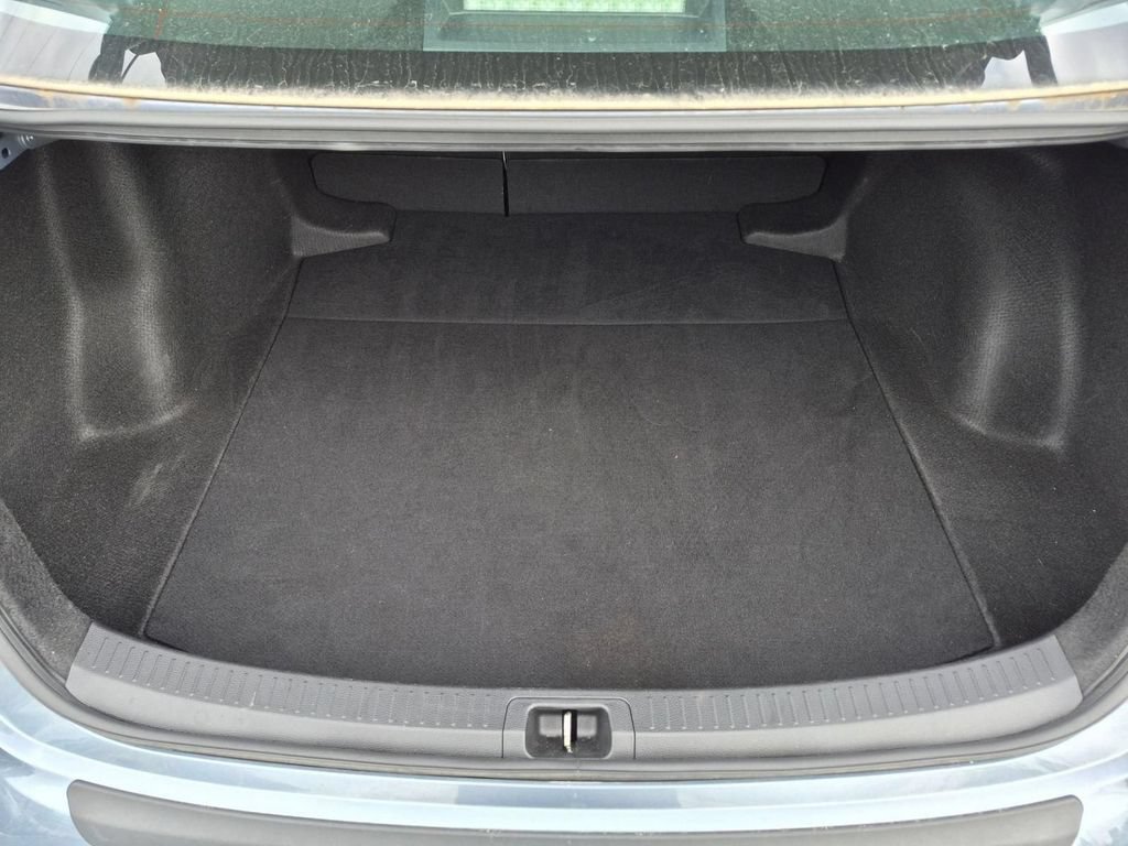 Used 2022 Toyota Corolla LE FWD image 26
