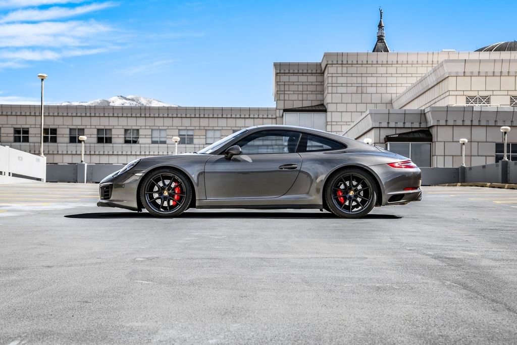Used 2017 Porsche 911 Carrera 4S image 5