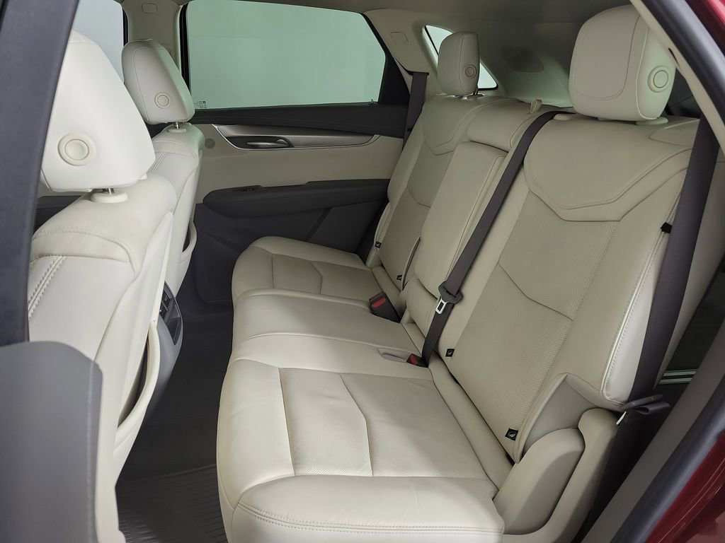 Used 2019 Cadillac XT5 Luxury image 11