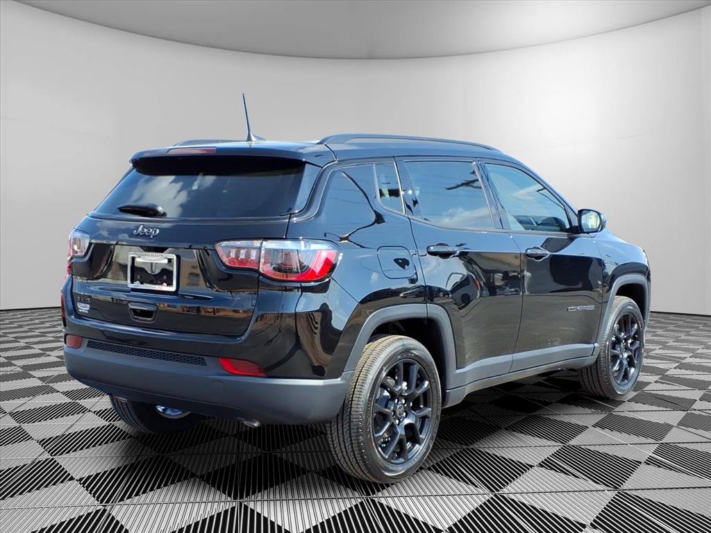 New 2026 Jeep Compass Latitude AWD/4WD image 5