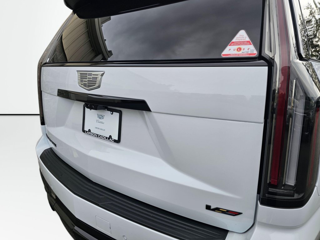 Used 2026 Cadillac Escalade V AWD/4WD image 18