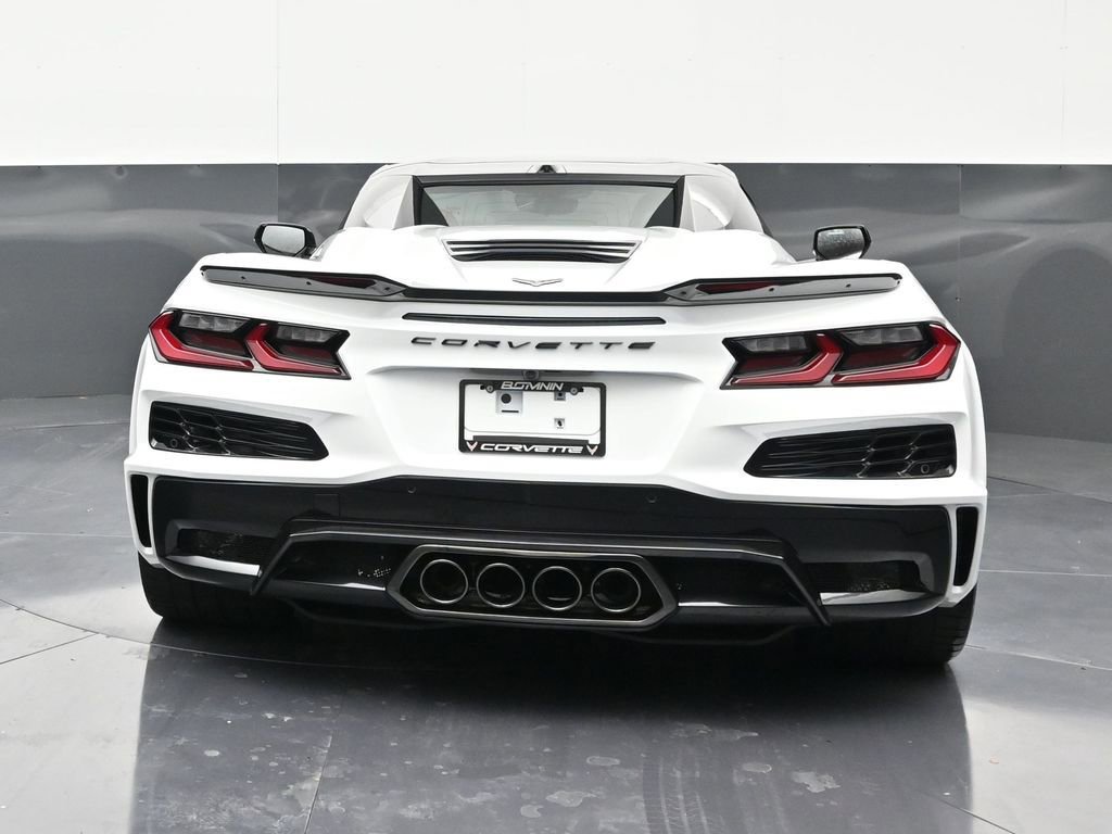 Used 2026 Chevrolet Corvette Z06 RWD image 4