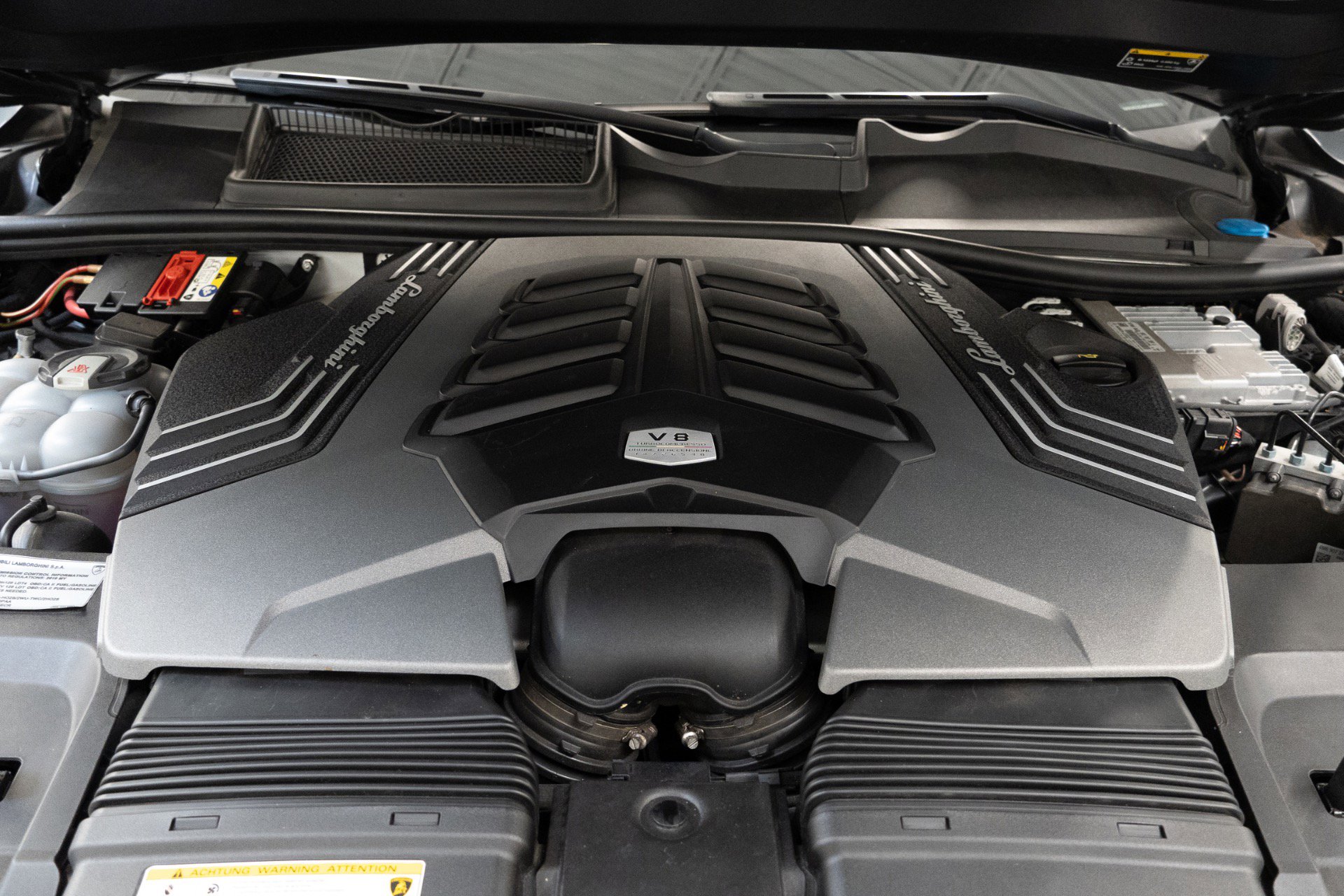 Used 2019 Lamborghini Urus image 27