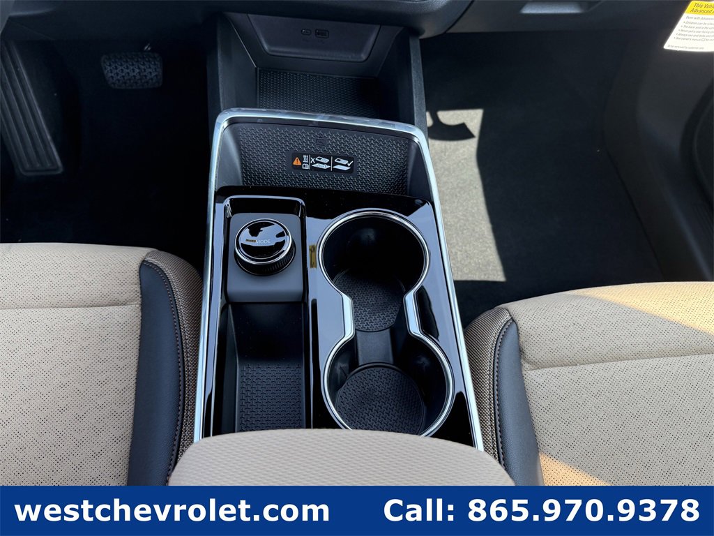 New 2026 Chevrolet Equinox ACTIV w/ Safety and Technology Package image 17