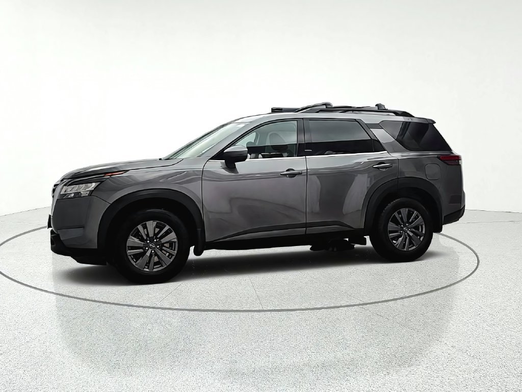 Used 2022 Nissan Pathfinder SV w/ SV Premium Package AWD/4WD image 3
