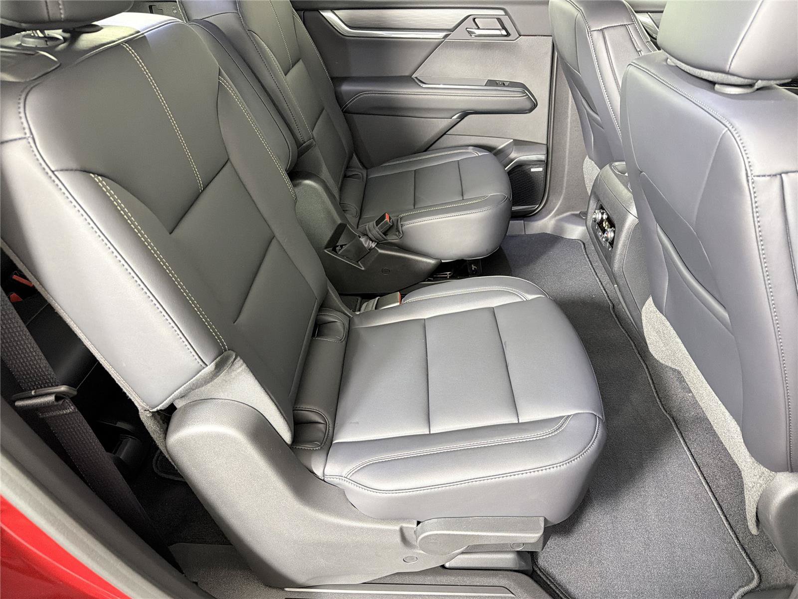 New 2026 GMC Acadia Elevation w/ Black Edition FWD image 14