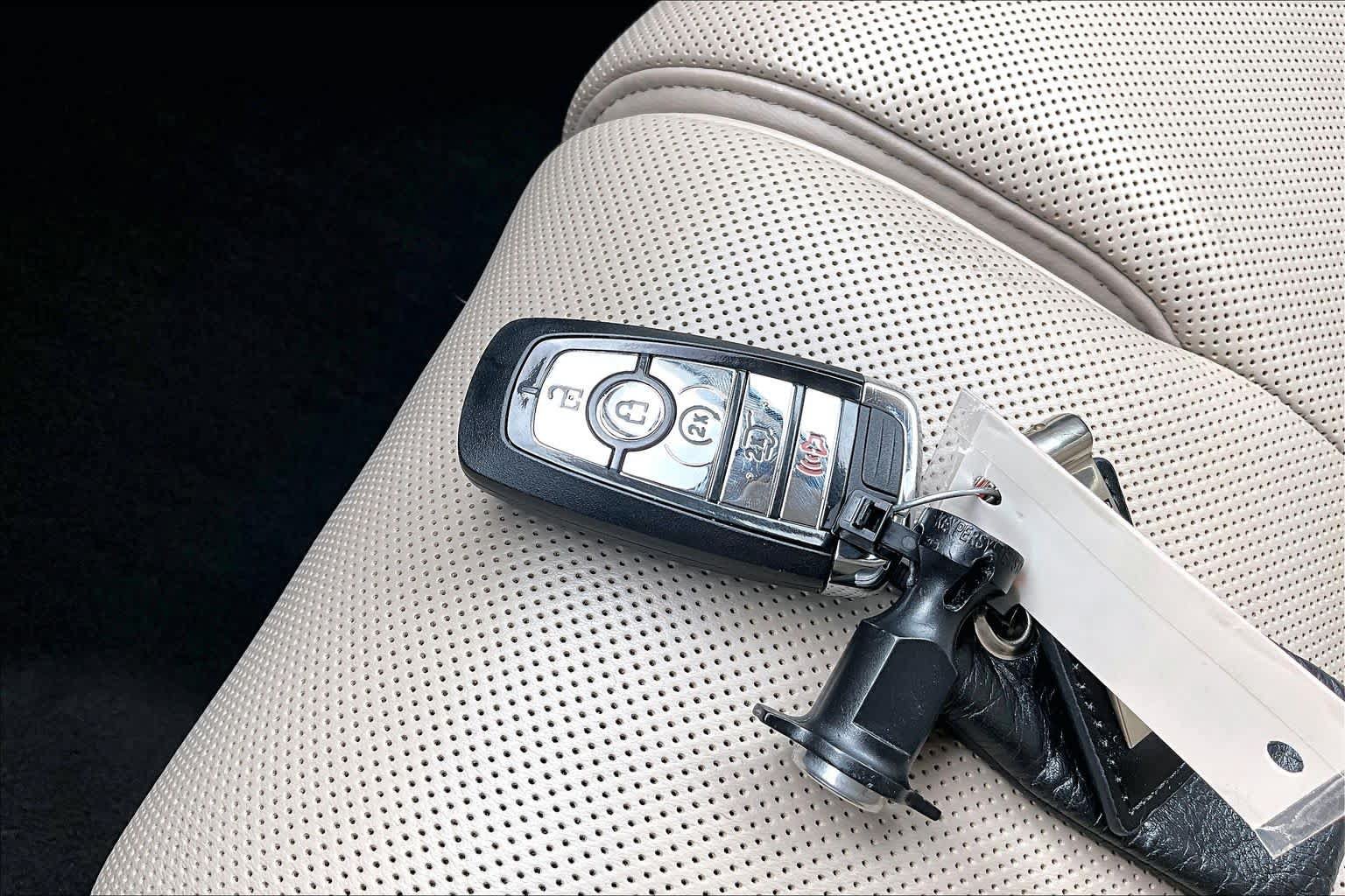 Used 2020 Lincoln Aviator Reserve w/ Equipment Group 202A AWD/4WD image 15