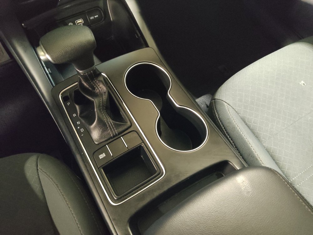 Used 2020 Kia Sorento LX FWD image 26