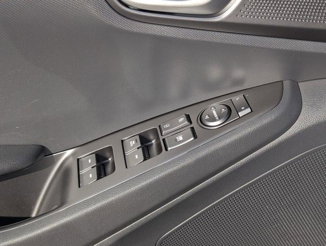 Used 2022 Hyundai Ioniq SE image 16