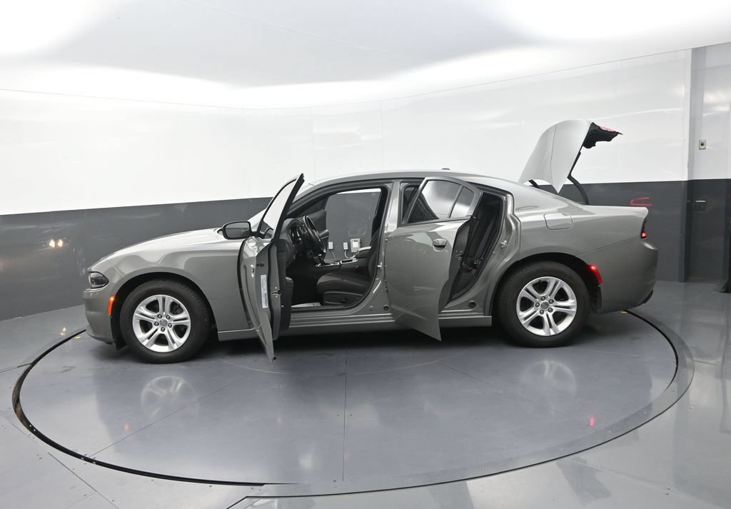 Used 2019 Dodge Charger SXT RWD image 34