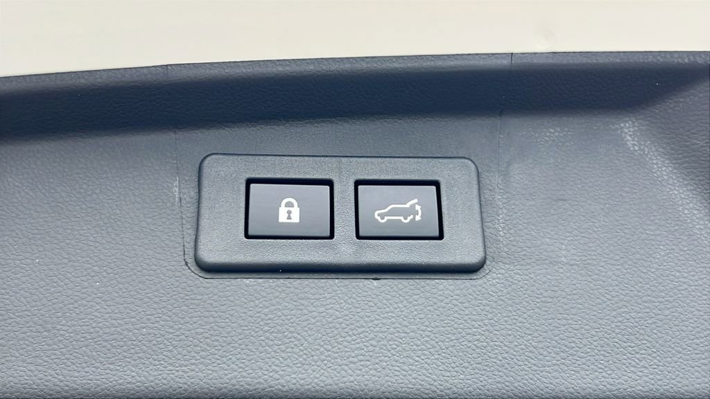 Certified 2025 Subaru Outback Limited image 19