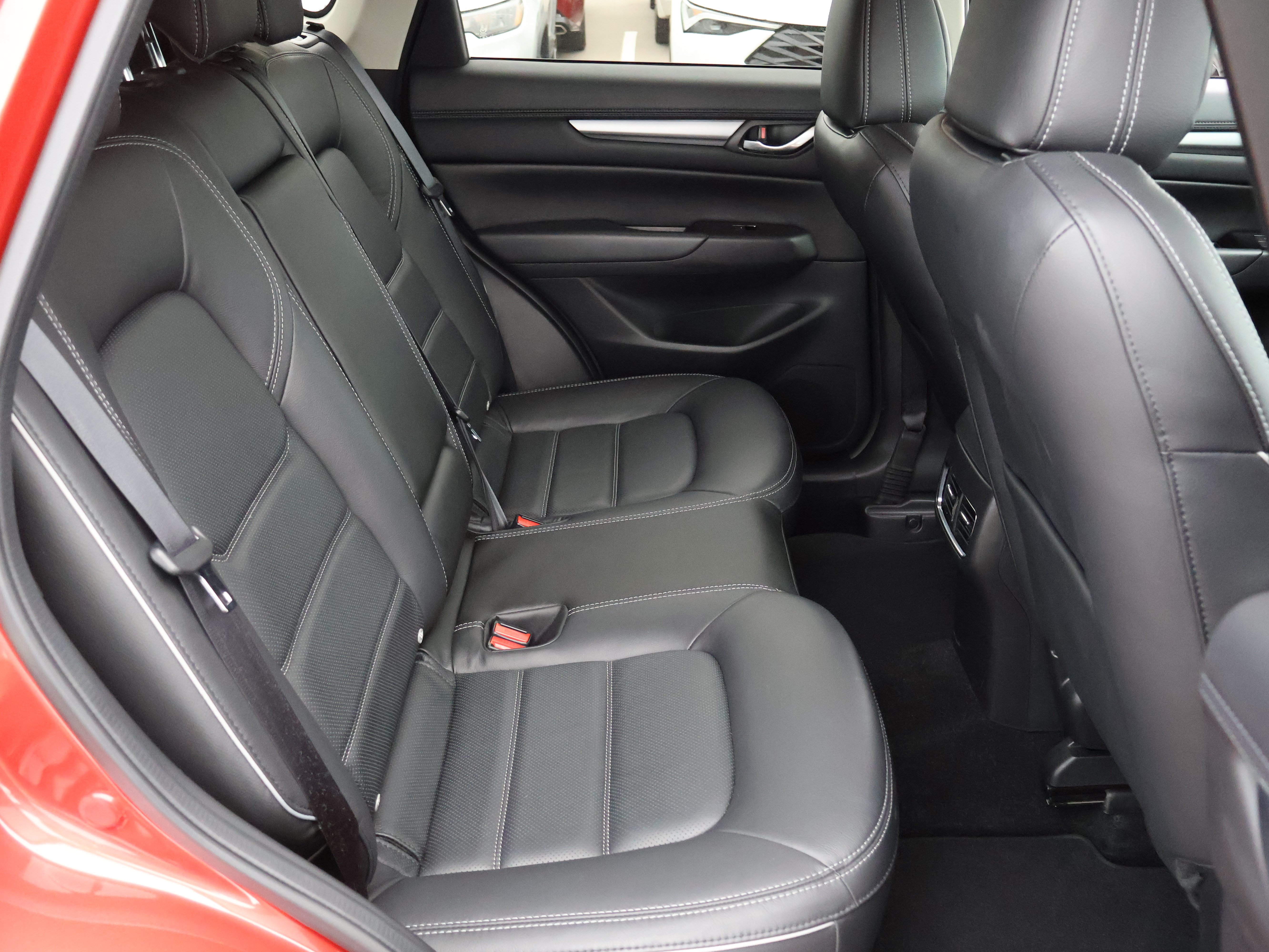 Used 2025 MAZDA CX-5 AWD 2.5 S w/ Preferred Package image 12
