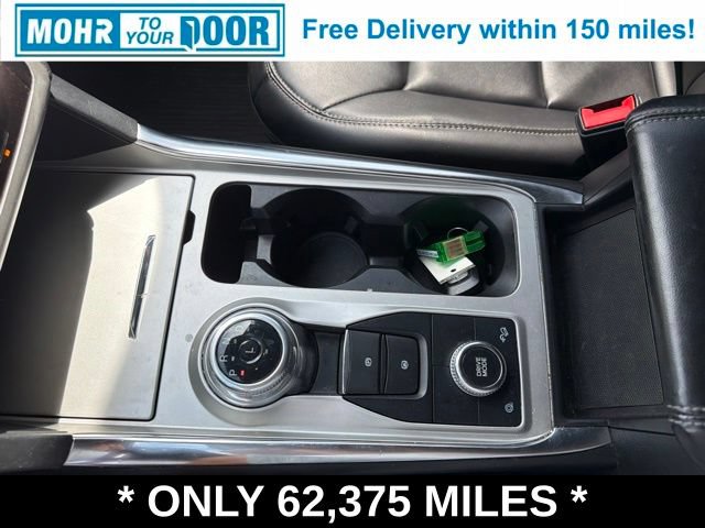 Used 2022 Ford Explorer XLT w/ Equipment Group 202A AWD/4WD image 31