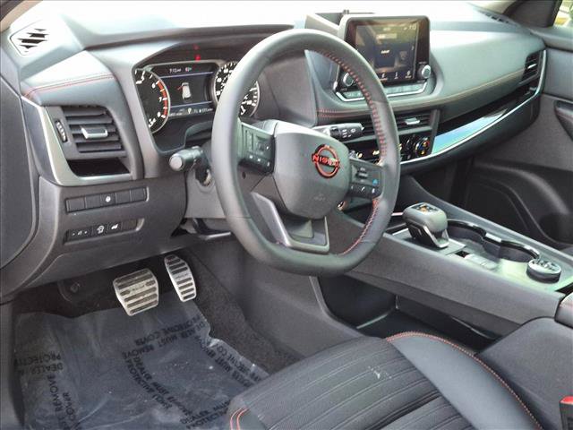 Used 2025 Nissan Rogue SV w/ Rock Creek Premium Package AWD/4WD image 9