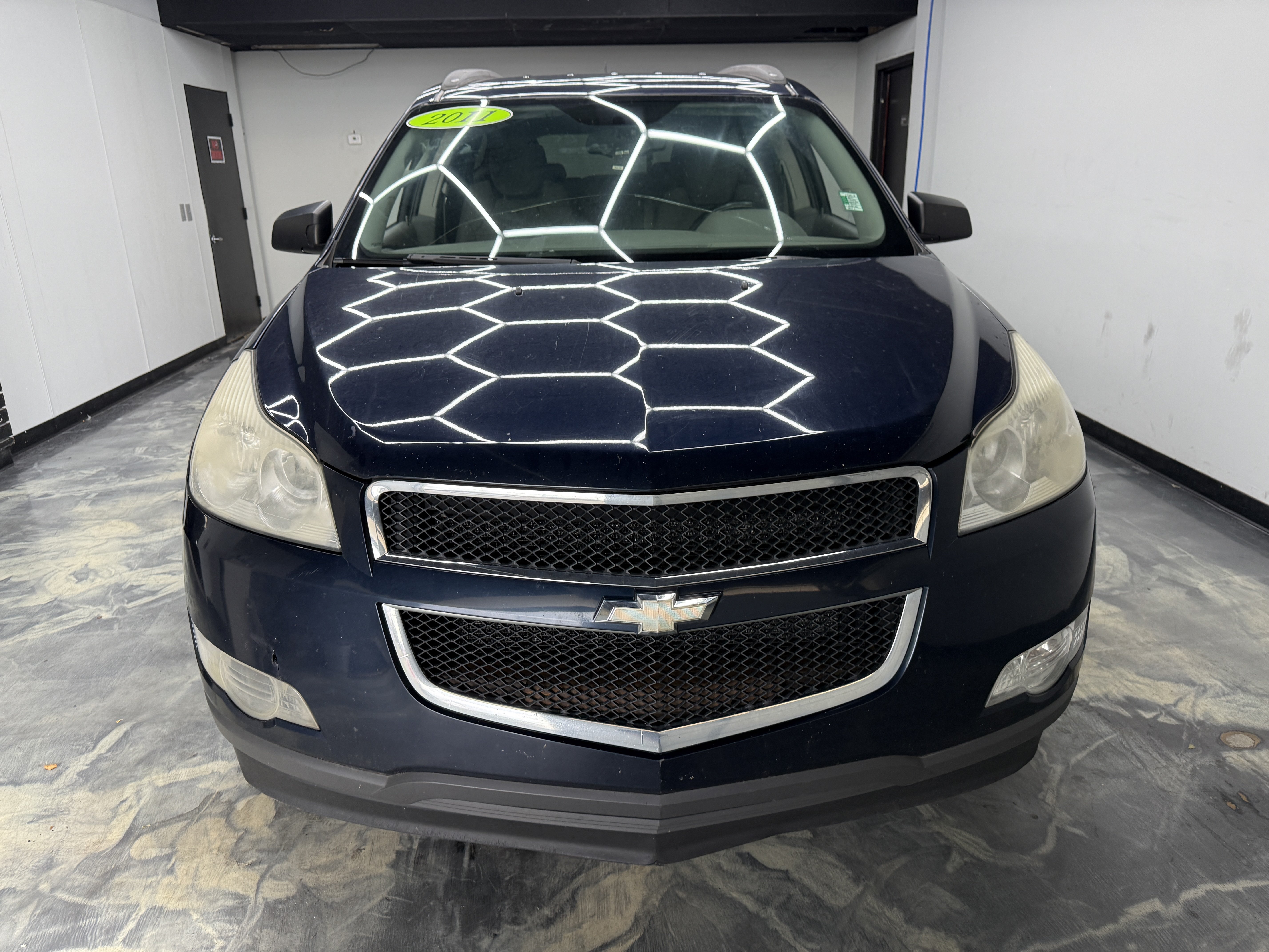 Used 2011 Chevrolet Traverse LS FWD image 7
