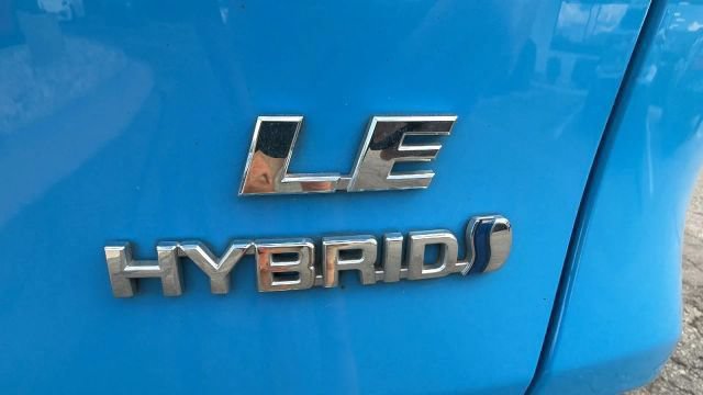 Used 2021 Toyota RAV4 LE AWD/4WD image 14
