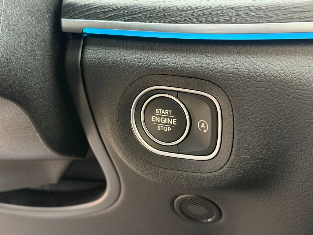 Used 2025 Mercedes-Benz GLS 450 4MATIC image 34