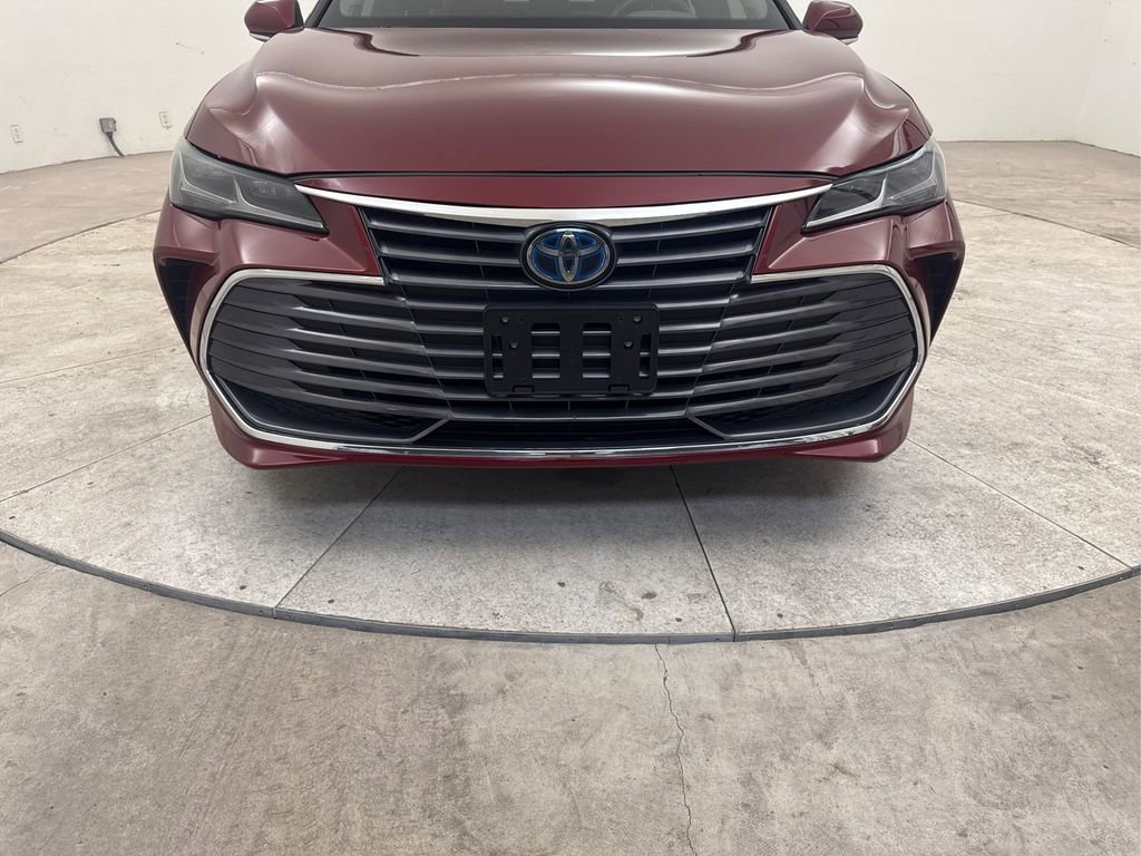 Used 2019 Toyota Avalon Limited image 14