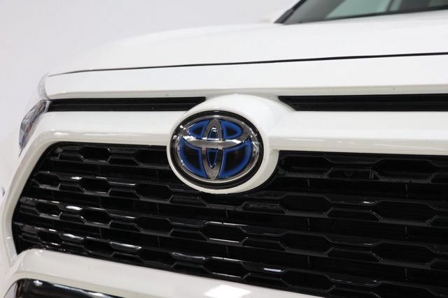Used 2022 Toyota RAV4 SE w/ Convenience Package AWD/4WD image 12