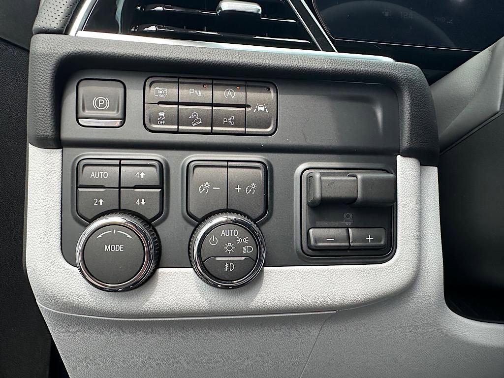 New 2025 Chevrolet Tahoe Premier w/ Sun And Tow Package image 22