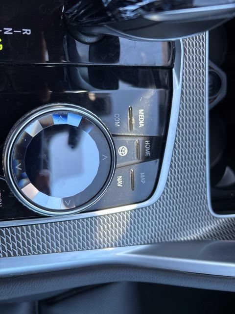 Used 2022 BMW X6 xDrive40i AWD/4WD image 33