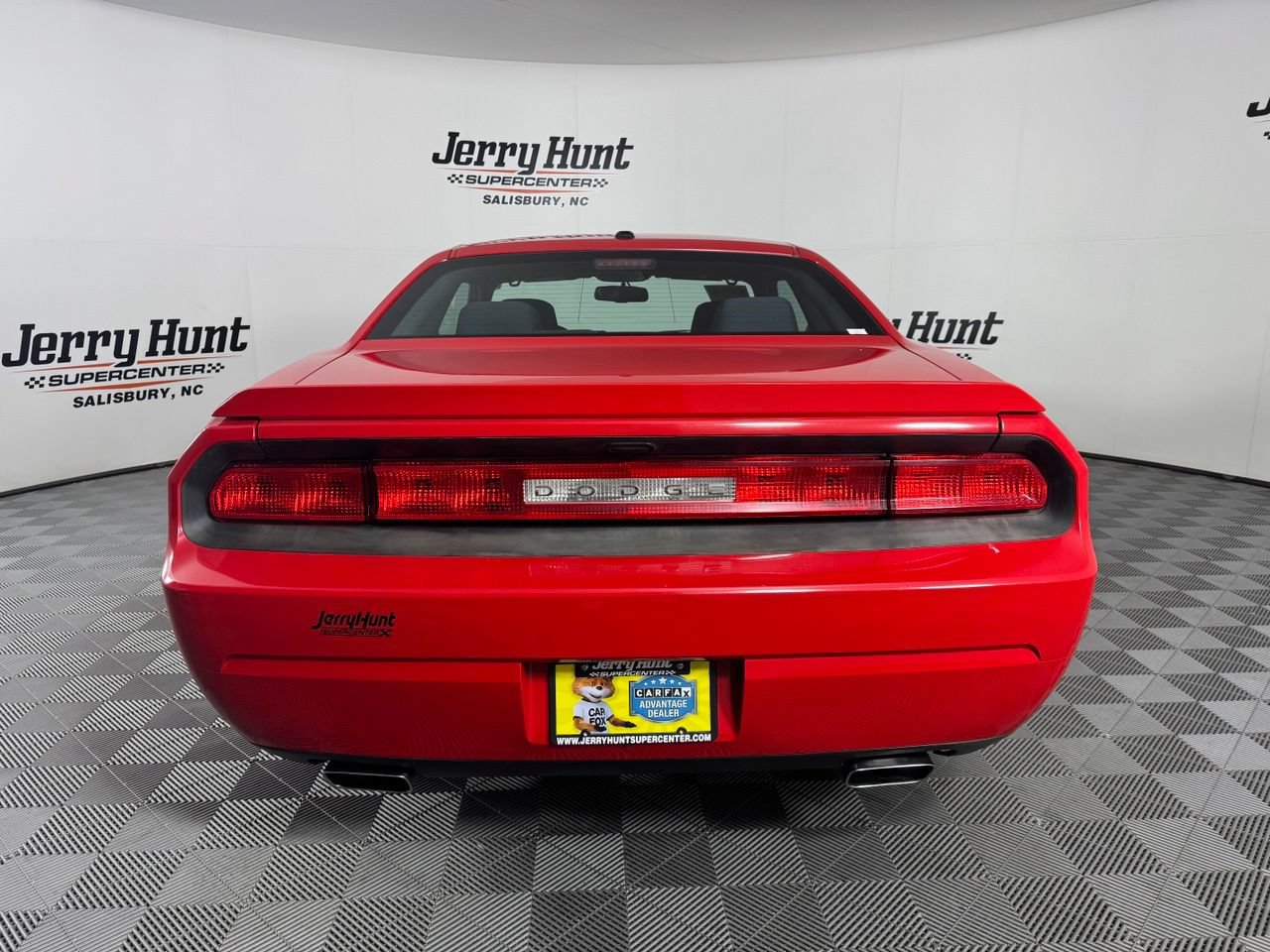 Used 2014 Dodge Challenger R/T RWD image 6
