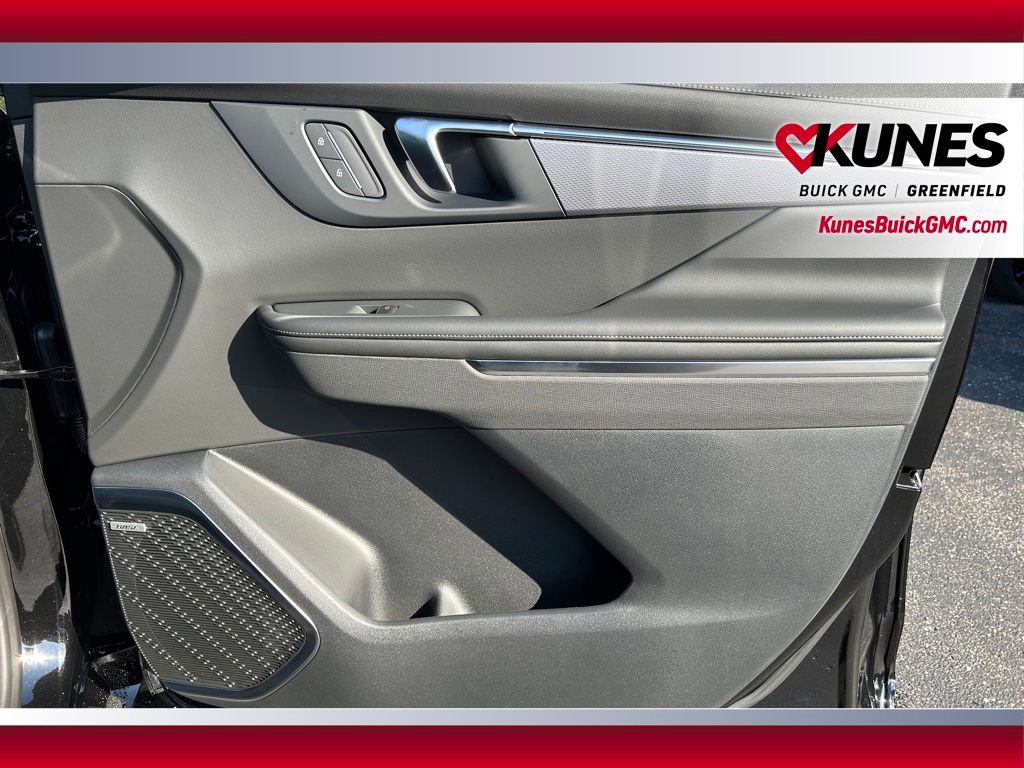 New 2026 Buick Enclave Sport Touring w/ LPO, Floor Liner Package image 53