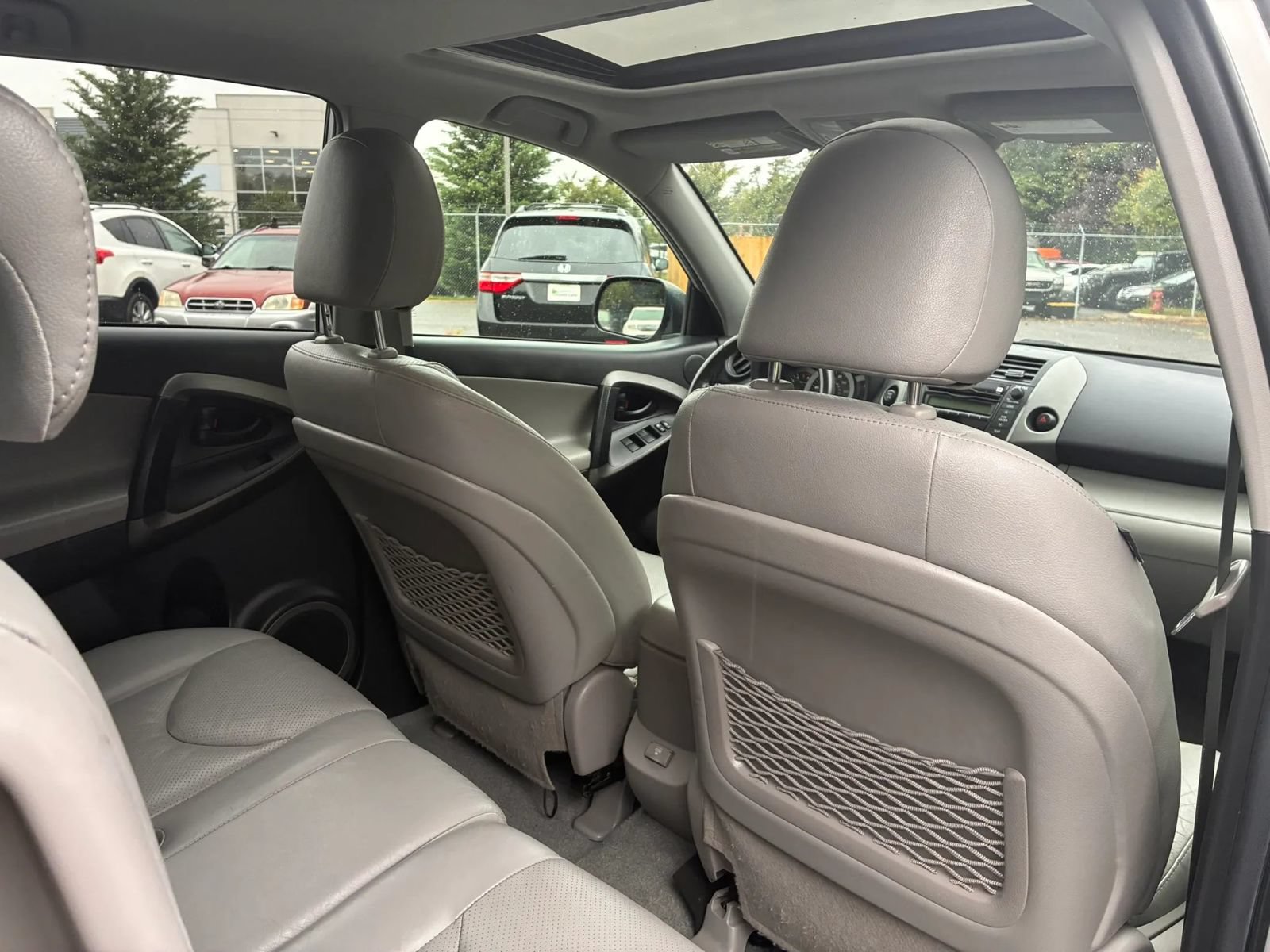 Used 2011 Toyota RAV4 Limited w/ Limited Extra Value Pkg AWD/4WD image 31