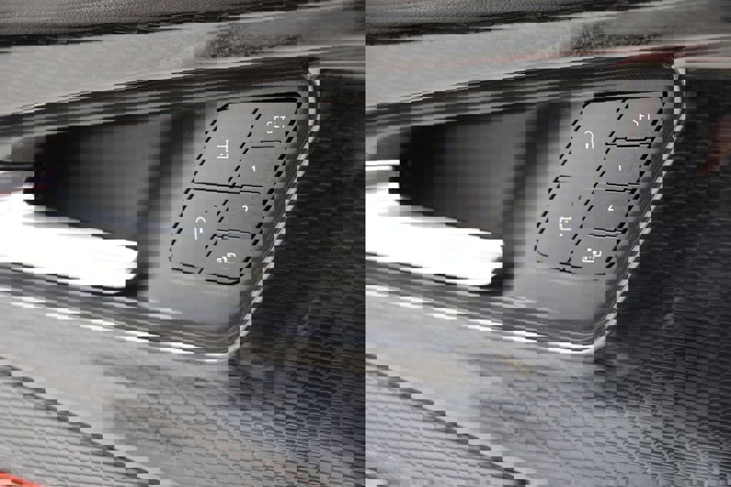 Used 2024 Chevrolet Blazer EV RS image 27