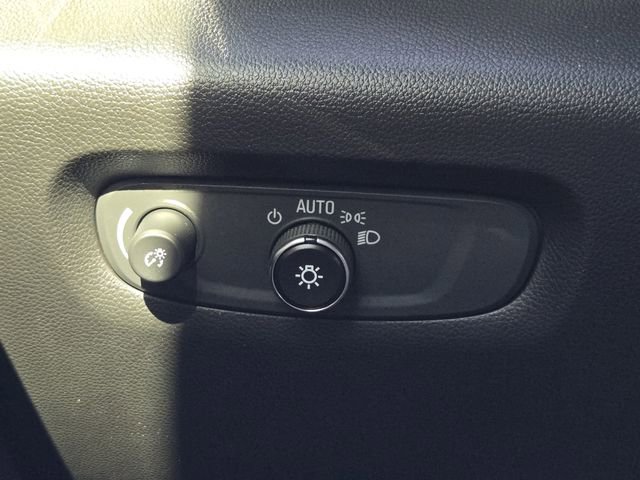 Used 2023 Chevrolet Traverse Premier w/ LPO, Floor Liner Package image 23