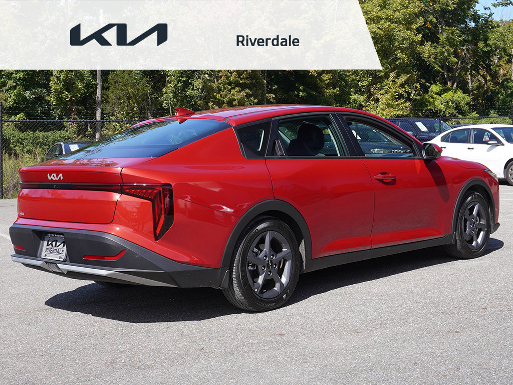 Used 2025 Kia K4 FWD image 8