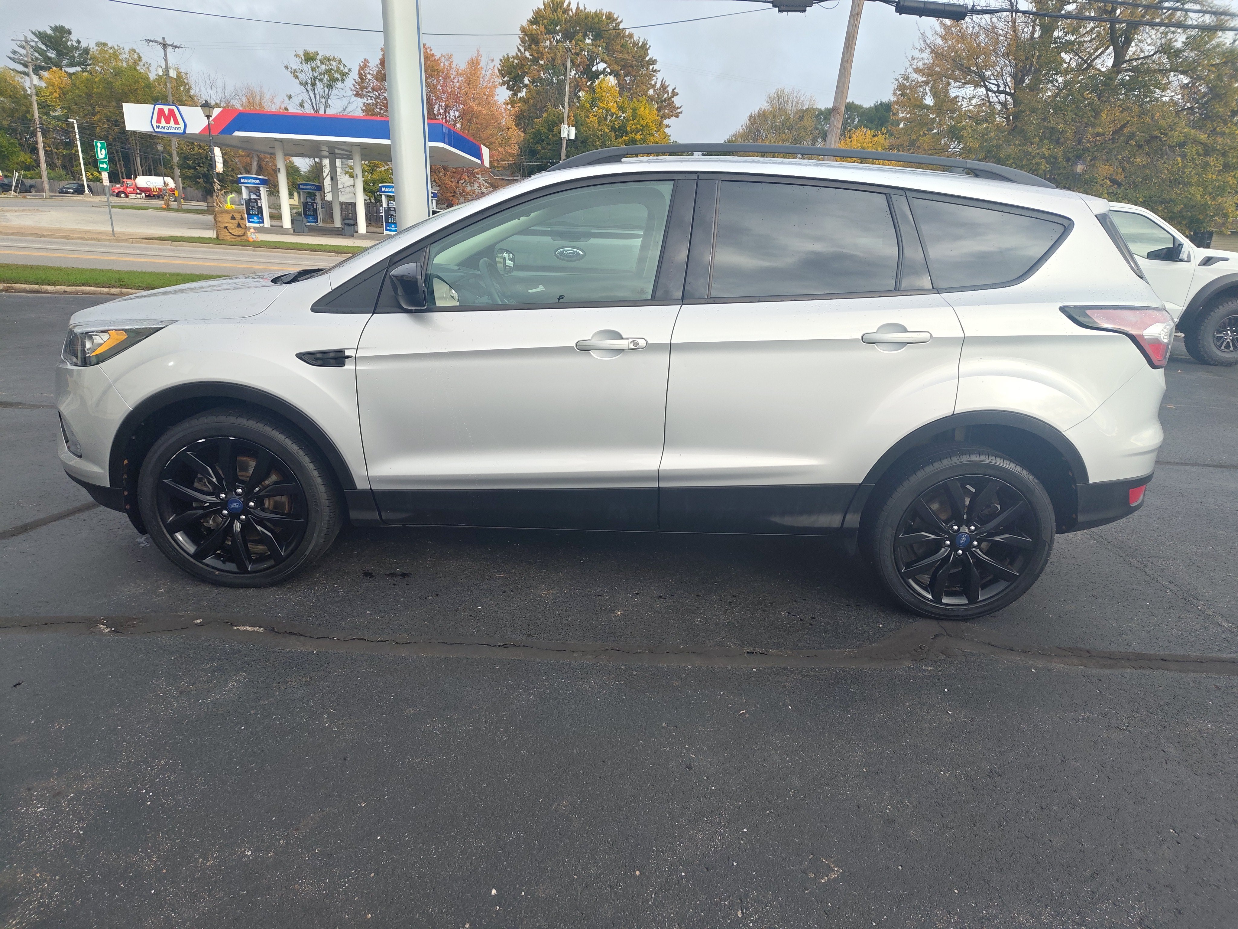 Used 2018 Ford Escape SE w/ SE Sport Appearance Package