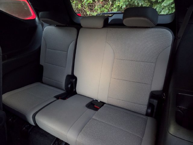 Used 2024 Chevrolet Traverse LT w/ LPO, Floor Liner Package FWD image 12