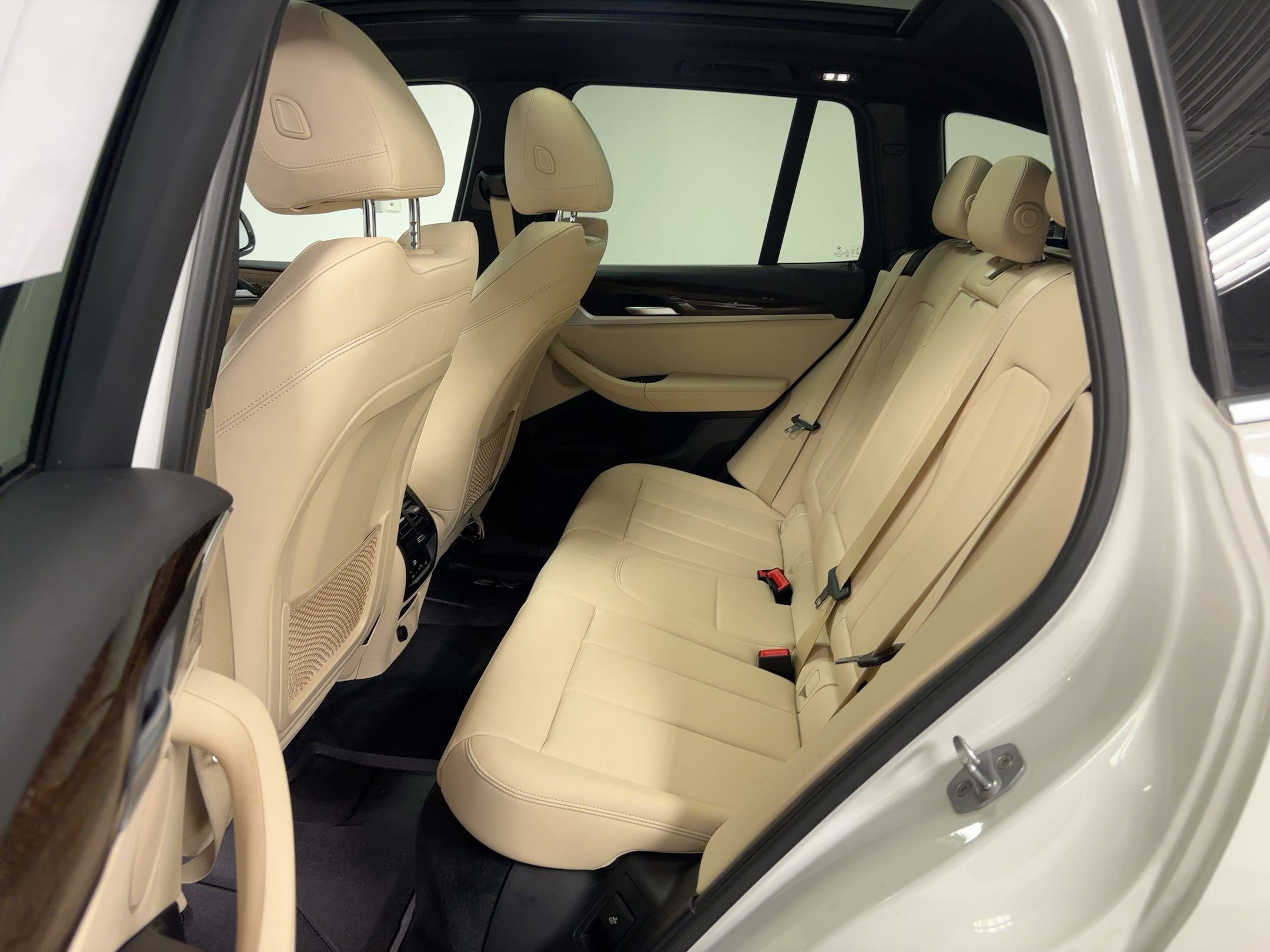 Used 2019 BMW X3 sDrive30i w/ Premium Package image 14