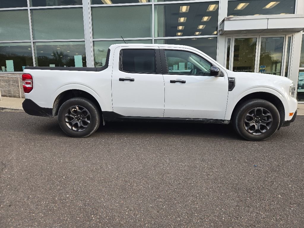 Certified 2024 Ford Maverick XLT w/ XLT Luxury Package AWD/4WD image 4
