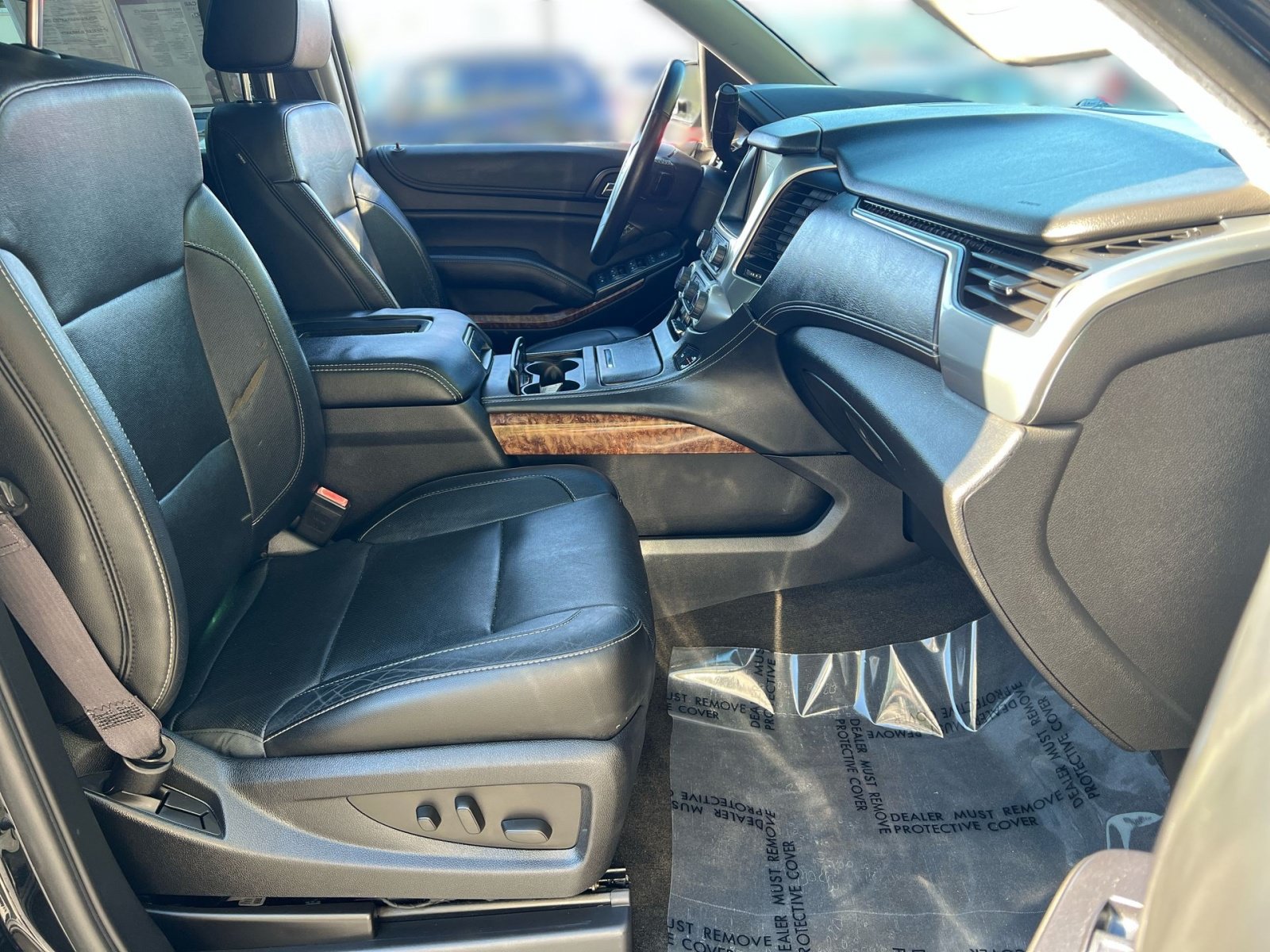 Used 2015 Chevrolet Suburban LTZ AWD/4WD image 27